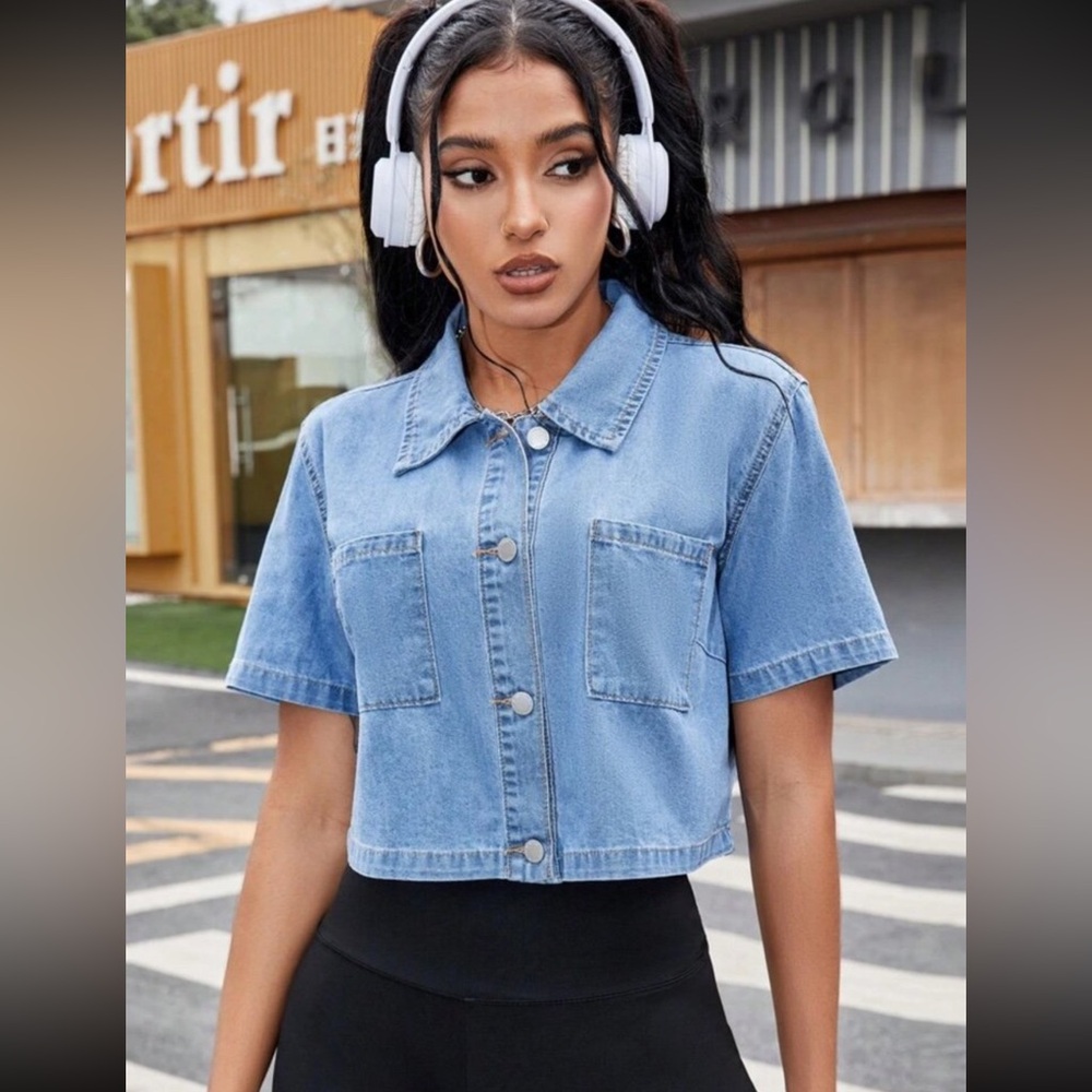 Denim cropped top short sleeve size medium